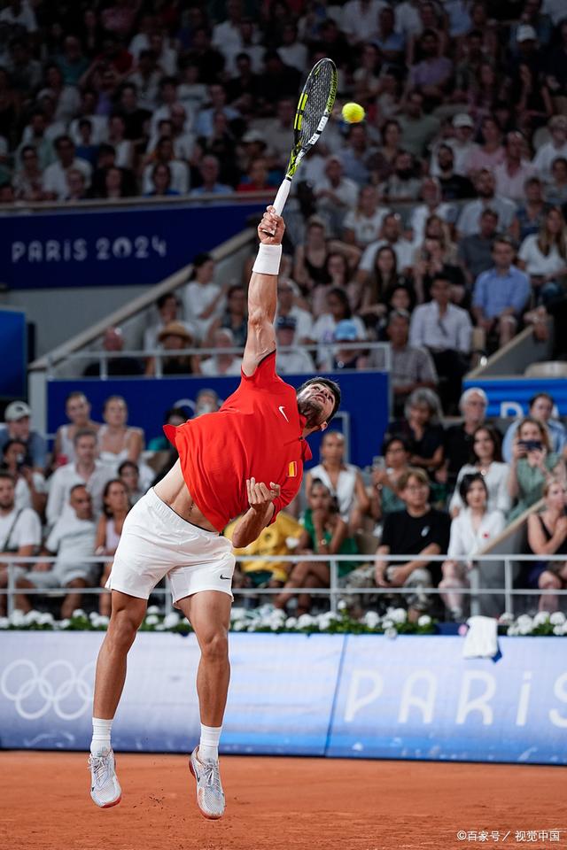 九游体育下载-国际赛场黑马现身,引人关注